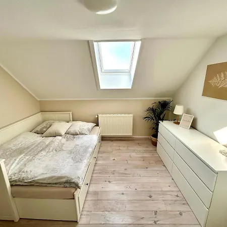 Apartment Wunderschoene Moderne Mit Balkon *