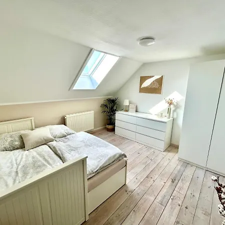 Daire Wunderschoene Moderne Mit Balkon *