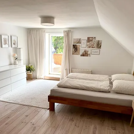 Wunderschoene Moderne Mit Balkon Daire Hohnhorst